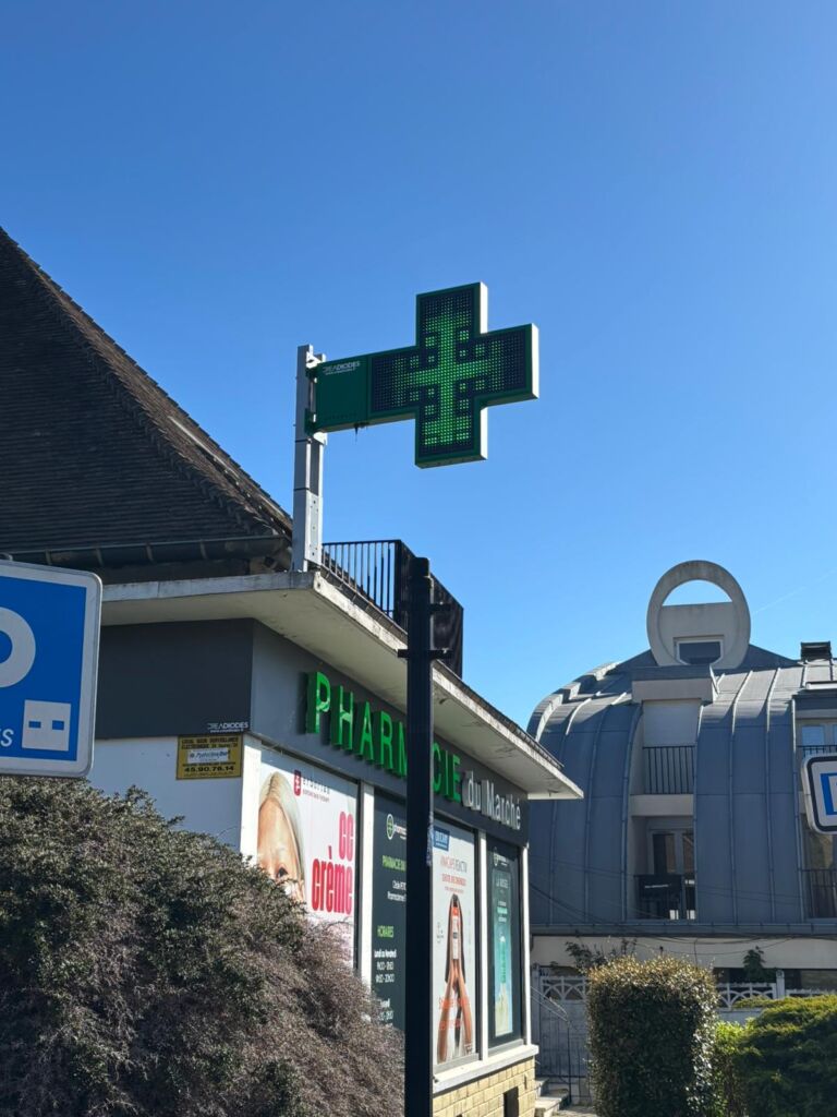 PHARMACIE DU MARCHE 1 croix LATINA 1000 double face verte