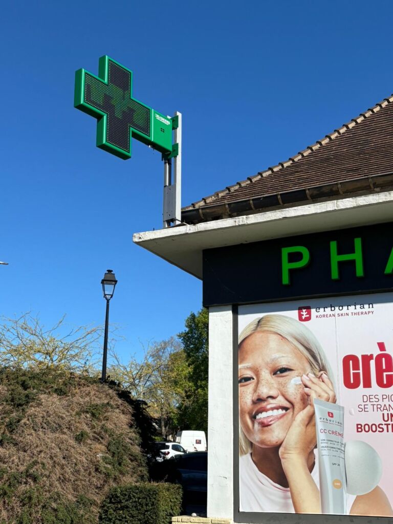 PHARMACIE DU MARCHE 1 croix LATINA 1000 double face verte