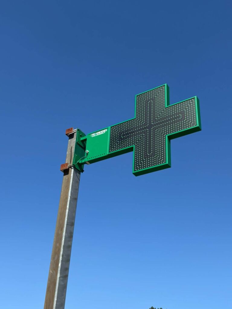 Pharmacie des Ayers croix ECOLIGHT+ 1200 double face