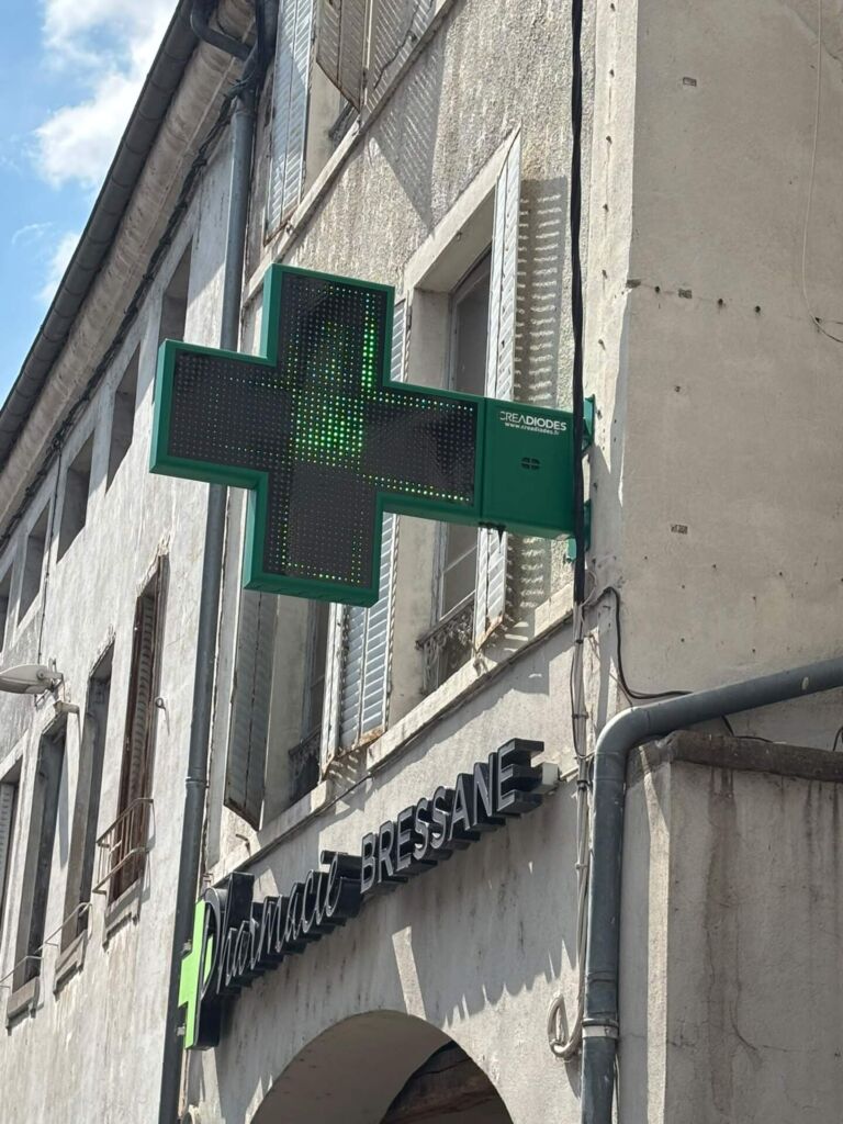 Pharmacie BRESSANE 71500 croix Latina L double face