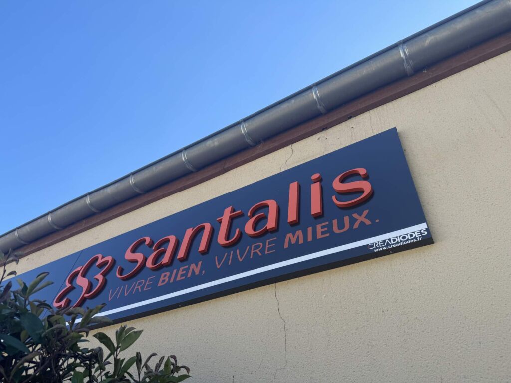Phie de Jardin enseignes sur-mesure SANTALIS